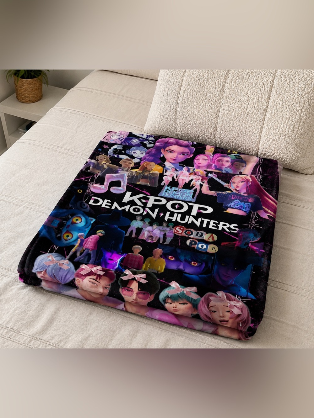 KPOP Demon Hunters & Saja Boys Fleece Throw Blanket – Soft Cozy Anime - Picture 2 of 4
